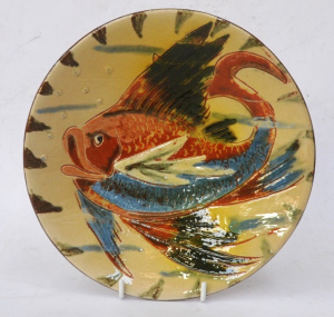 Lot 342 - Vintage c1960s Spanish Pottery Charger featuring Handpainted Fish Desi