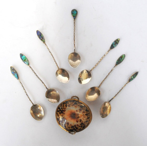 Lot 357 - 7 x Vintage New Zealand Sterling Silver Teaspoons w Paua Shell Decorat