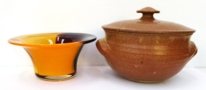 Lot 266 - 2 x items inc Australian Chris Sanders Studio Pottery lidded casserole