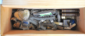 Lot 292 - Box lot - Heaps vintage Watch bands, pocket Knife, Double Heart made i