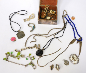 Lot 310 - Grp Costume Jewellery & Box inc Silver pendants, necklaces, chains
