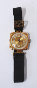 Lot 362 - 1920s ladies 9ct rose gold Swiss Watch, square scalloped shape, with g
