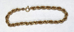 Lot 364 - 14ct Gold rope twist chain Bracelet - 4 5 grms approx
