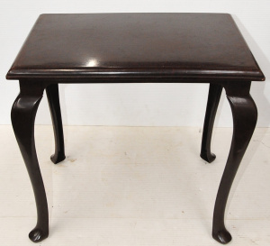 Lot 19 - Vintage Bakelite Side table w Removable Cabriole legs - Damage Sighted Lot 19 - Vintage Bakelite Side table w Removable Cabriole legs - Damage Sighted