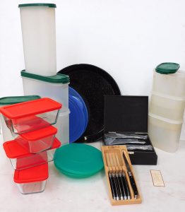 Lot 32 - Box lot of Kitchenalia inc Boxed French Laguiole Set 6 steak knives, Se Lot 32 - Box lot of Kitchenalia inc Boxed French Laguiole Set 6 steak knives, Se