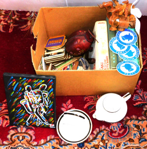 Lot 73 - Mixed Box inc Tea For One Teapot, Cup & Saucer, Major Mitchell Tra Lot 73 - Mixed Box inc Tea For One Teapot, Cup & Saucer, Major Mitchell Tra