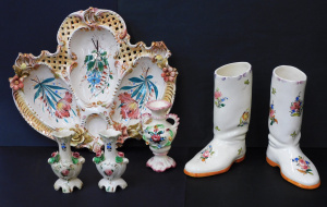 Lot 121 - Group of Italian ceramics inc Large three sectioned bowl with raised f