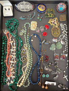 Lot 151 - Gp vintage & costume jewellery - silver earrings, silopal cufflink Lot 151 - Gp vintage & costume jewellery - silver earrings, silopal cufflink