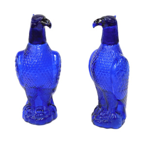 Lot 285 - Pair Mid Century Glass Cobalt Blue Eagle Decanters 28cm H Lot 285 - Pair Mid Century Glass Cobalt Blue Eagle Decanters 28cm H