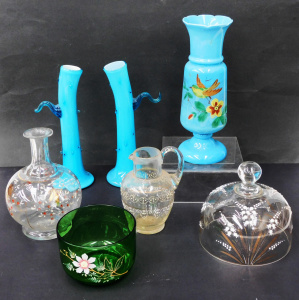 Lot 292 - Group lot Victorian glass inc Blue Opaline with hand painted bird & Lot 292 - Group lot Victorian glass inc Blue Opaline with hand painted bird &