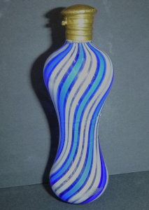 Lot 362 - Victorian French - Clichy or St Louis - Blue & White Latticino Gla Lot 362 - Victorian French - Clichy or St Louis - Blue & White Latticino Gla