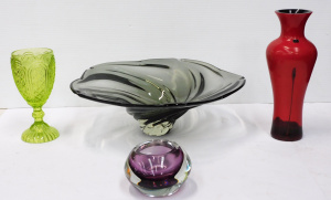 Lot 106 - 4 pces Art glass inc Large smoke glass swirled design bowl 35 5cm D, F