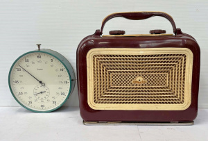 Lot 193 - 2 x items - Junghans green metal large wall mountable stopwatch workin
