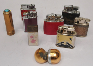 Lot 203 - Group lot - Vintage Decorative & Ladies Cigarette Lighters - Queen