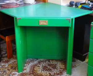 Lot 217 - Retro 1970 80s bright Green Pine & Composite Corner Desk - Single