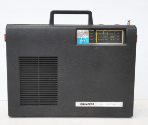 Lot 230 - Vintage Princess Portable Radio Phono Cassette & Vinyl Single Play