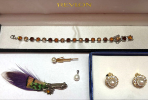 Lot 235 - Grp - Scottish Mizpah peacock feather Brooch, boxed Revlon Crystal bra