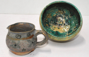 Lot 269 - 2 x pieces Vintage Australian Studio Pottery - Small Sylvia Halpern Ju