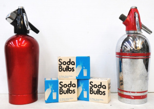 2 x Vintage Retro Soda Siphons & 3 x boxes unused Soda Bulbs