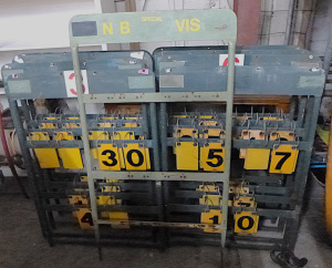 Group Lot Vintage Metal Lawn Bowls Score Boards - incl Flip over metal numbers,