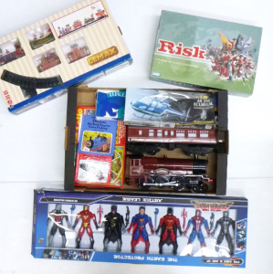 Group Lot Vintage Toys - incl Hogwarts Castle Train & Carriage, Justice Leag