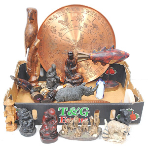 Lot 46 - Box lot of assorted items inc, Oriental and other carved animals, figur