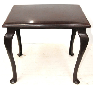 Lot 75 - 3 pces inc Vintage Bakelite Side table w Removable Cabriole legs - Dama