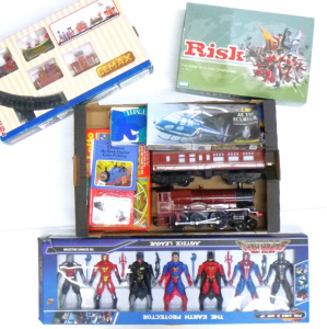 Lot 113 - Group Lot Vintage Toys - incl Hogwarts Castle Train & Carriage, Ju