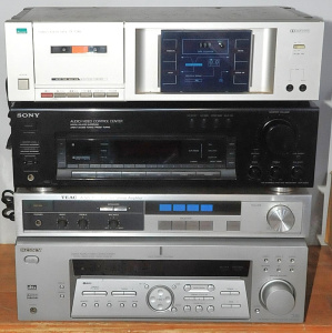 Lot 205 - 4 x Assorted Audio Visual Equipment incl Sansui D-55M Cassette Player, Lot 205 - 4 x Assorted Audio Visual Equipment incl Sansui D-55M Cassette Player,