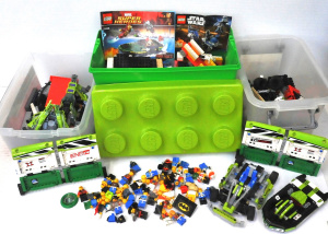 Lot 260 - Group Lot Vintage & Modern Lego - incl Mini Figures (Harry Potter, Lot 260 - Group Lot Vintage & Modern Lego - incl Mini Figures (Harry Potter,
