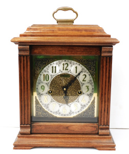 Lot 305 - West German Harrington House Mantel Clock with key & working 35cm Lot 305 - West German Harrington House Mantel Clock with key & working 35cm