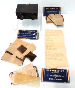 Lot 362 - Vintage Stereoscope & 3 boxed sets of Vatican glass slides with sl