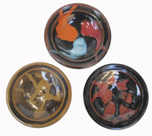 Lot 402 - Group lot of Australian Pottery inc, 3 x Reg Preston (1917 - 2000) sma