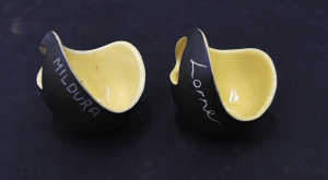 2 x pieces Gunda MCM Australian Popttery - small Asymmetrical Bowls w Loop Handl