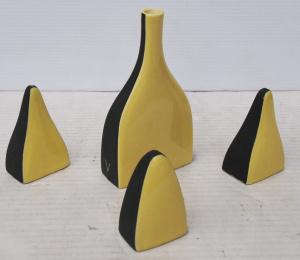 4 x pieces MCM Ellis Australian Pottery - Pair Salt & Pepper shakers (+ xtra