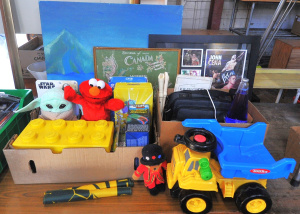 Lot 72 - Group Lot of Items incl Kids Toys, Cameras, Pictures & Others incl Lot 72 - Group Lot of Items incl Kids Toys, Cameras, Pictures & Others incl