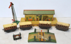 Lot 89 - Lot of Assorted Vintage Hornby O Gauge Model Railway Accessories incl R