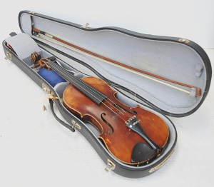Lot 131 - Vintage German Violin with Case & Bow - JHZ No4009 label to insid