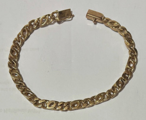 Lot 203 - 14K Gold flat fancy link bracelet - TW approx 17 4 grms