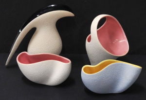 Lot 225 - Group lot Modernist MCP salt Glazed Australian Ceramics - Jug w elonga