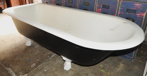 Lot 41 - Vintage Cast Iron Bath Tub w Decorative Claw Feet - Approx 170cm L