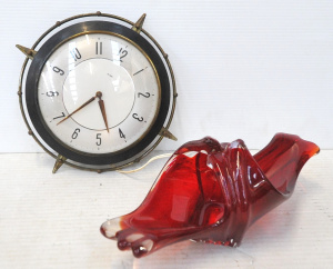 Lot 160 - 2 x Retro Items incl Red Art Glass Bowl & Metamac Wall Clock