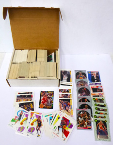 Lot 168 - Large Group lot of vintage 1990s NBA Basketball cards Inc Fleer, Offic