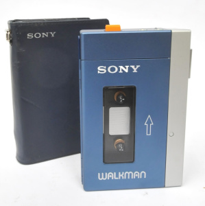 Vintage 1979 Sony Walkman TPS-L2 Cassette Player w Original Vinyl Case - Very Go