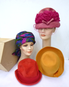 Lot 9 - 4 x 1950s - 60s Ladies Hats & Hat Box - assorted Milliners inc, Aven