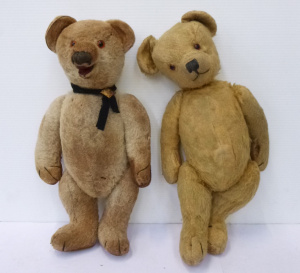 Lot 174 - 2 x Vintage bears inc C1920s with open mouth, glass eyes, shaved long