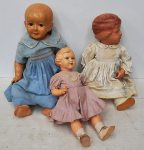 Lot 10 - 3 x Vintage celluloid dolls inc - PPMK Polland, Palitoy - England longe Lot 10 - 3 x Vintage celluloid dolls inc - PPMK Polland, Palitoy - England longe