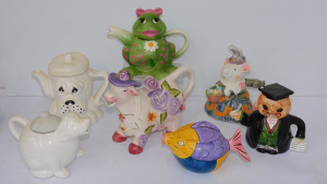 Lot 91 - Group lot - Novelty Ceramic Teapots - all Featuring Animals - Cows, Fis