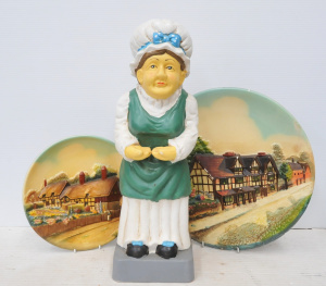 Lot 154 - 3 pces Plasterware inc Bossons Wall Plate & Charger both hpainted
