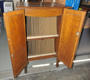 Vintage Arts & Craft Oak Twin Door Record Cabinet w Smarta Branded Record Se